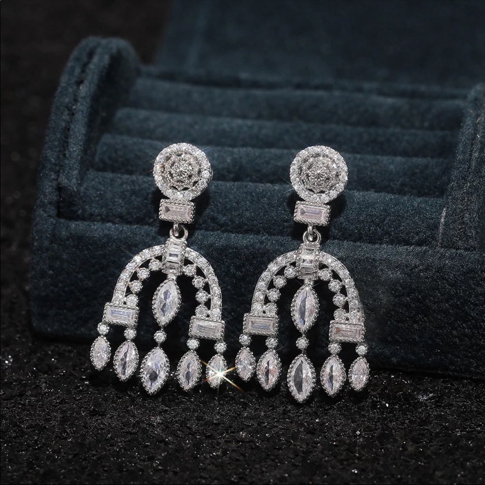 New 925 Silver Luxury Bridal Diamond Earrings - Picture 2 of 6